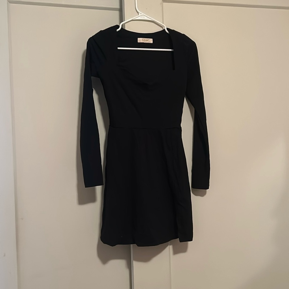 Women’s Boutique Black Longsleeve Dress.